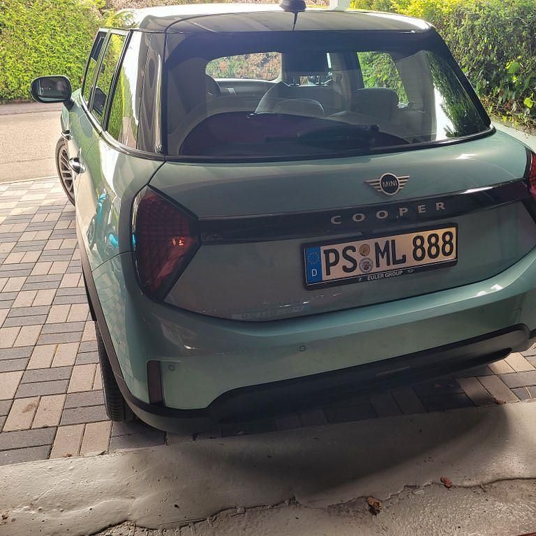Gebraucht Mini Cooper Classic 156 PS (114 kW) 2024 Grün Kleinwagen