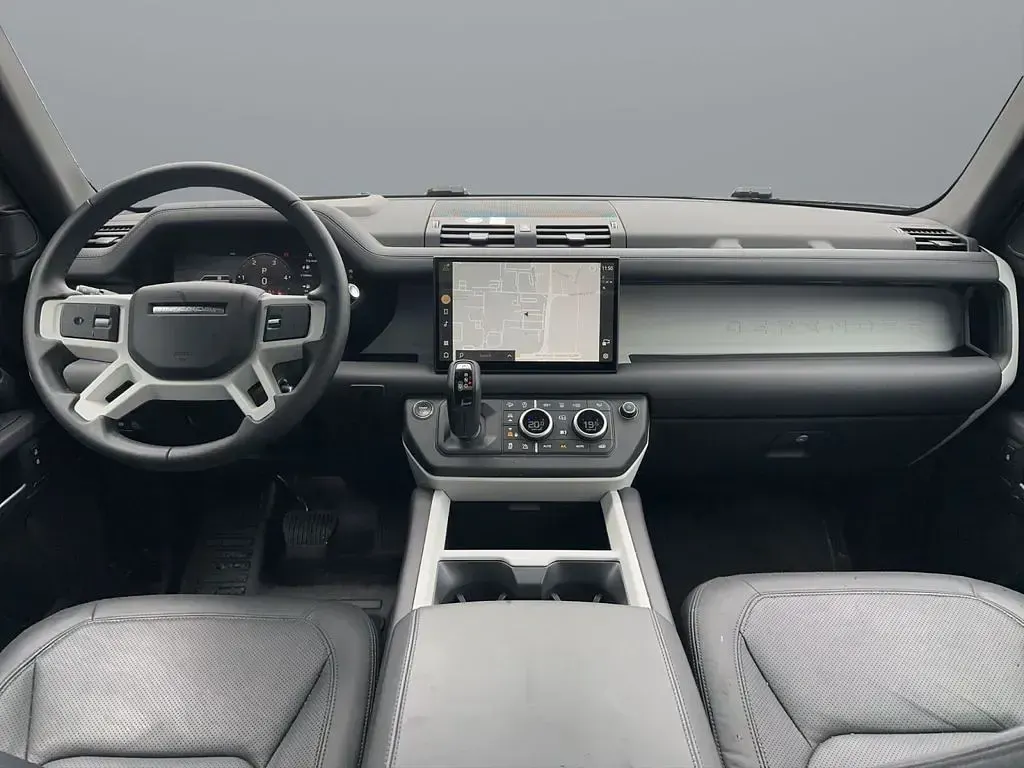 Usata Land Rover Defender SE Dynamic 300 CV (220 kW) 2025 Nero SUV