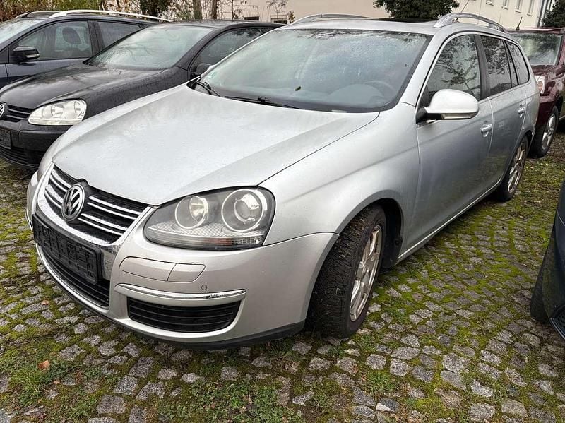 Reflexsilber metallic Gebraucht 2009 VW Golf V Sportline Kombi | 1.550 € (Superpreis) - Bild 1/4