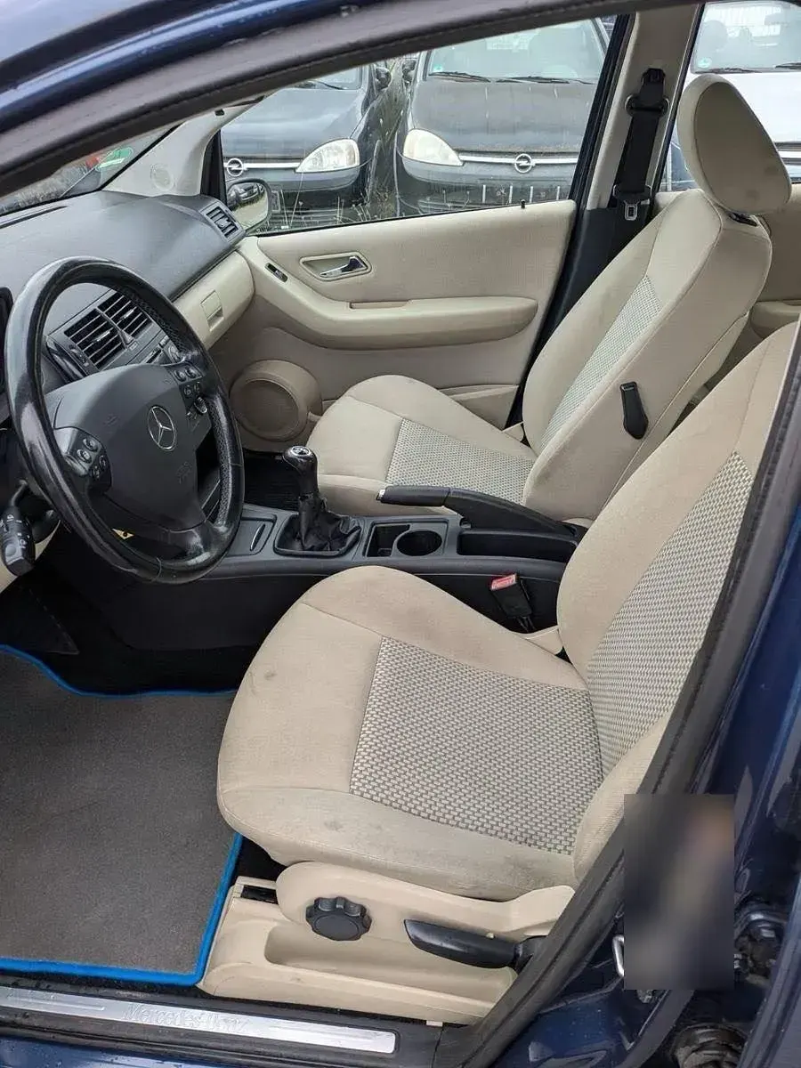 Gebraucht Mercedes A170 116 PS (85 kW) 2004 Blau Limousine
