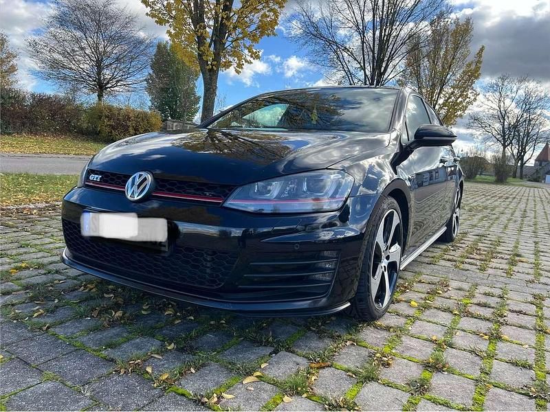 Gebraucht VW Golf VII GTI 220 PS (161 kW) 2013 Schwarz Kleinwagen