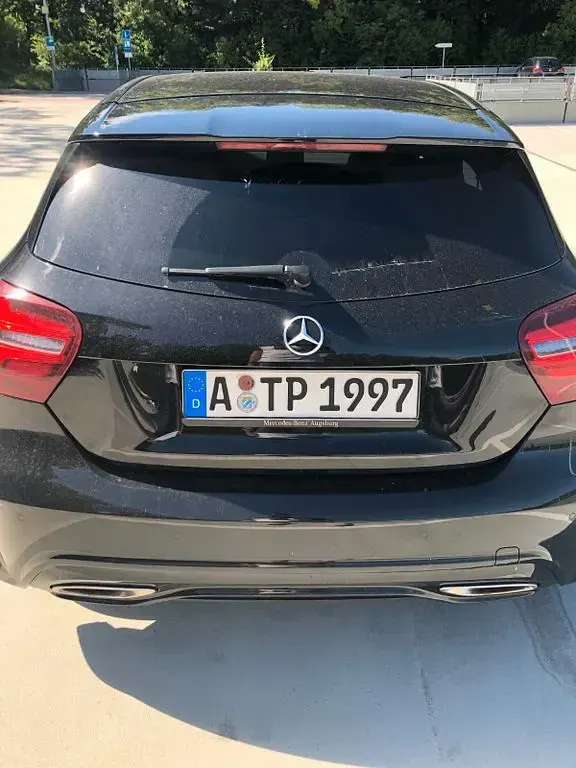 Używany Mercedes A220 184 KM (135 kW) 2016 Czarny Sedan/Limuzyna
