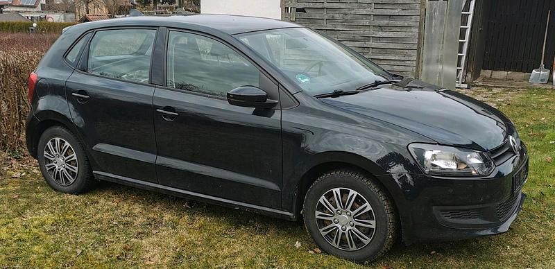 Gebraucht VW Polo 65 PS (47 kW) 2011 Schwarz Kleinwagen