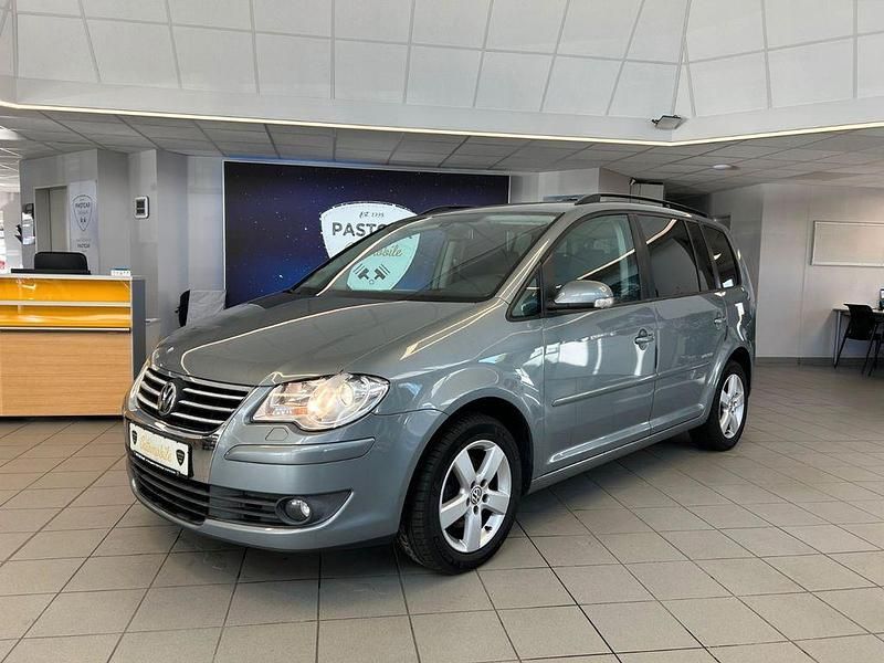 Grau Gebraucht 2007 VW Touran United Van / Kleinbus | 4.300 € (Fairer Preis) - Bild 1/4
