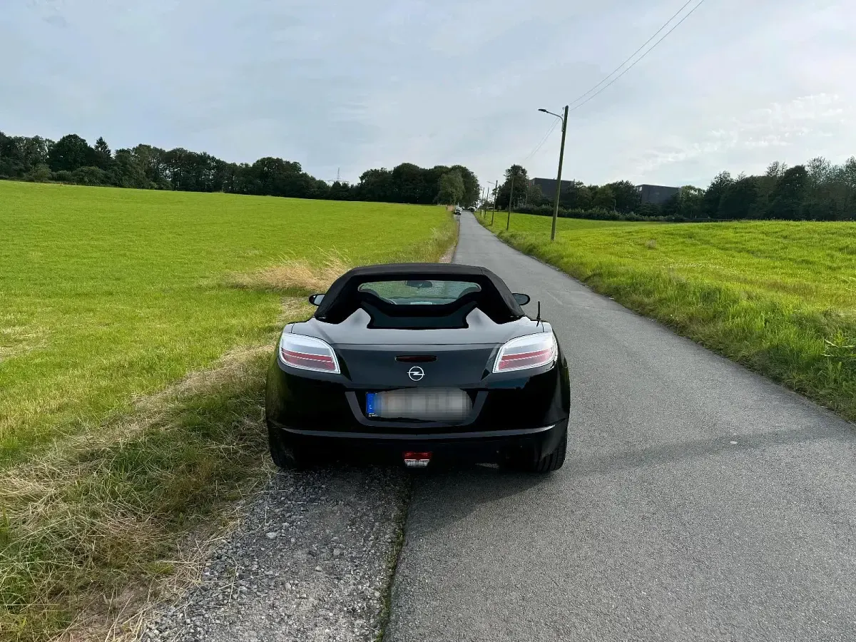 Gebraucht Opel GT 264 PS (194 kW) 2009 Schwarz Cabrio