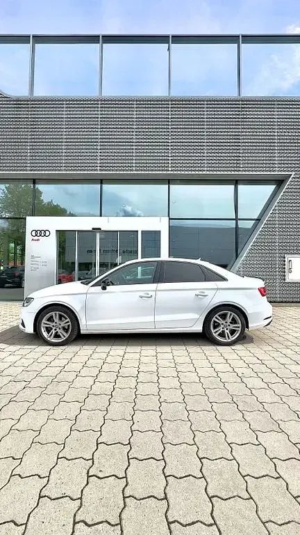Gebraucht Audi A3 Sport 150 PS (110 kW) 2018 Weiß Limousine