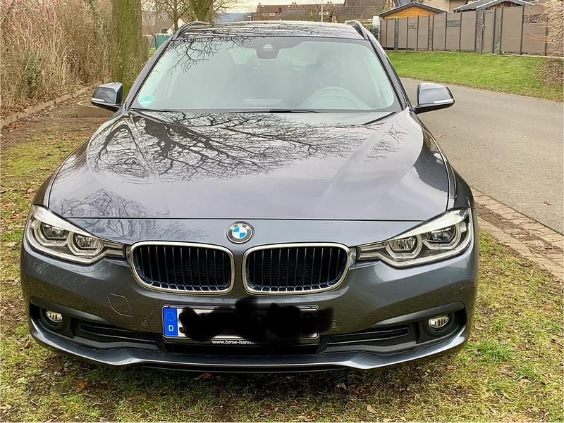 Gebraucht BMW 320 190 PS (139 kW) 2017 Grau Kombi