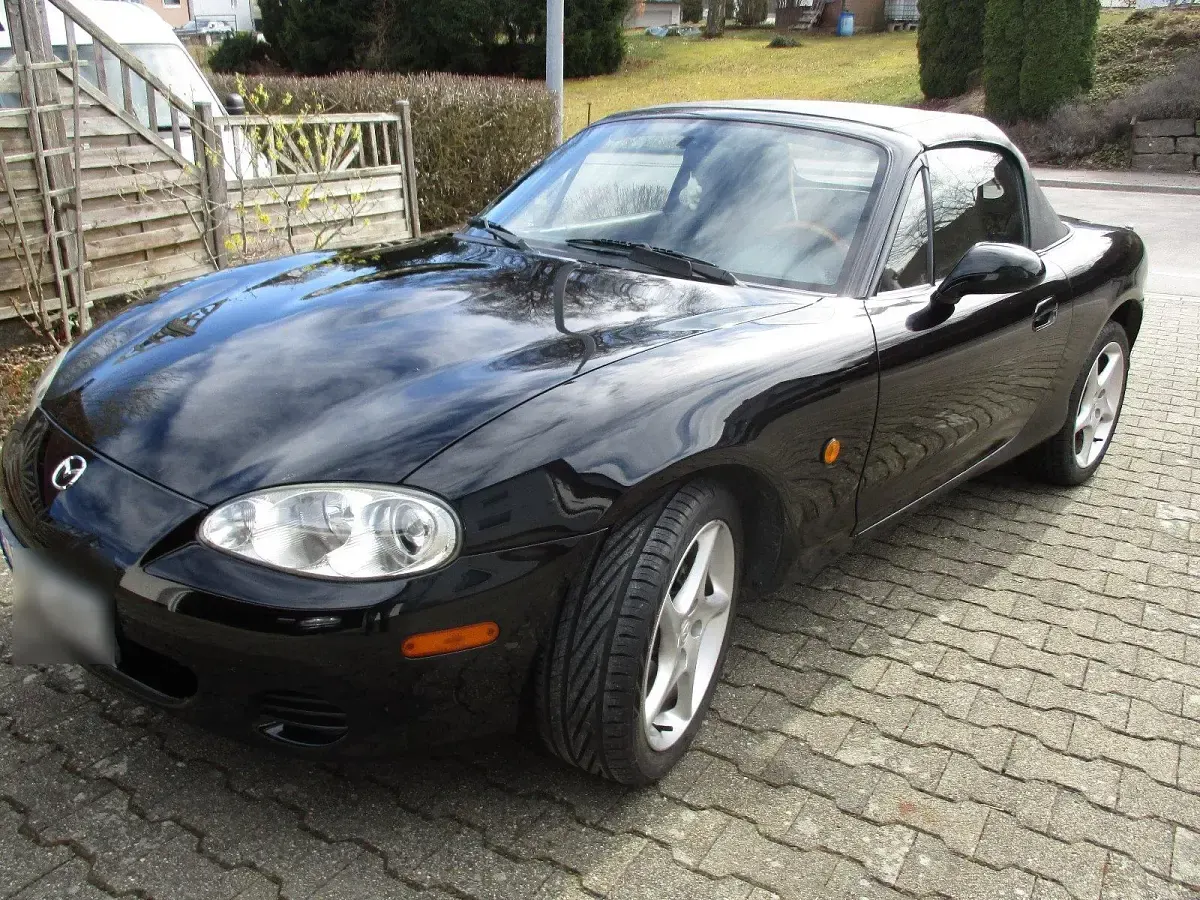 Używany Mazda MX5 110 KM (80 kW) 2001 Czarny Kabriolet