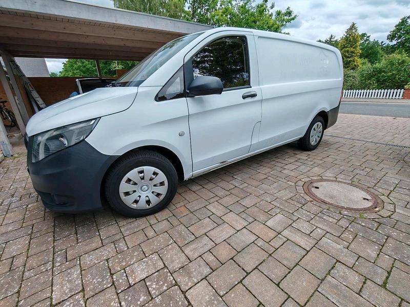 Gebraucht Mercedes Vito 114 PS (83 kW) 2015 Weiß Van