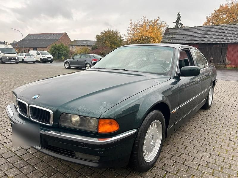 Grün Gebraucht 1997 BMW 728 Basis Limousine | 3.490 € (Fairer Preis) - Bild 1/4