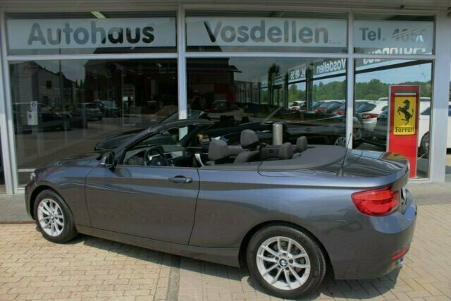 Gebraucht BMW 218 Advantage 150 PS (110 kW) 2017 Grau metallic Cabrio