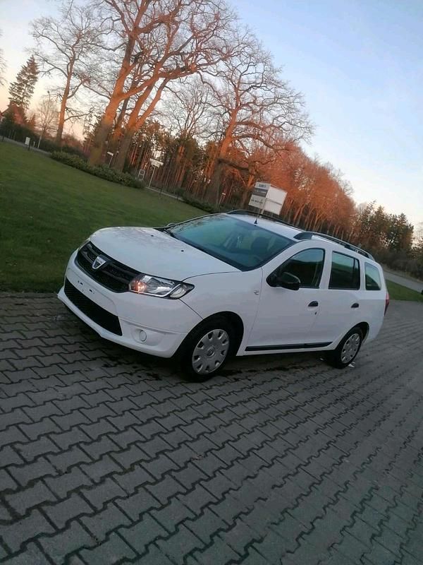 Gebraucht Dacia Logan MCV 75 PS (55 kW) 2015 Weiß Kombi
