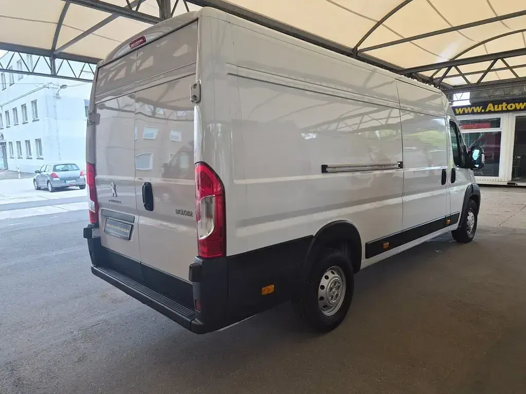 Gebraucht Peugeot Boxer 140 PS (102 kW) 2022 Weiß Van