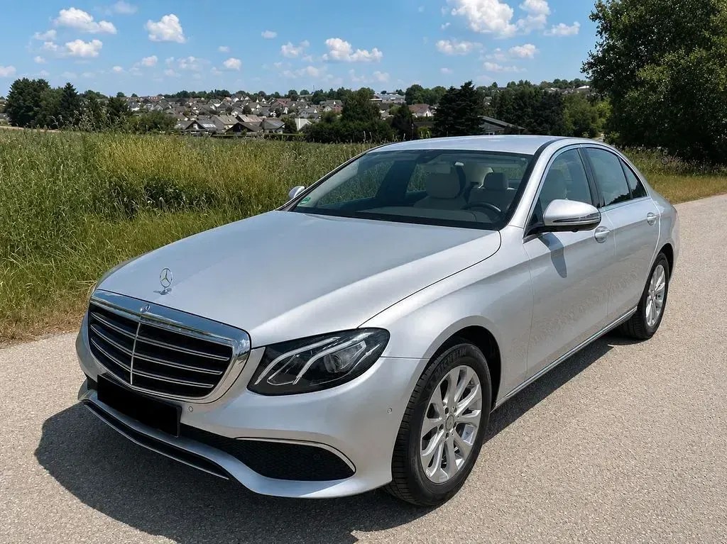 Gebraucht Mercedes E250 Exclusive 211 PS (155 kW) 2017 Silber Limousine