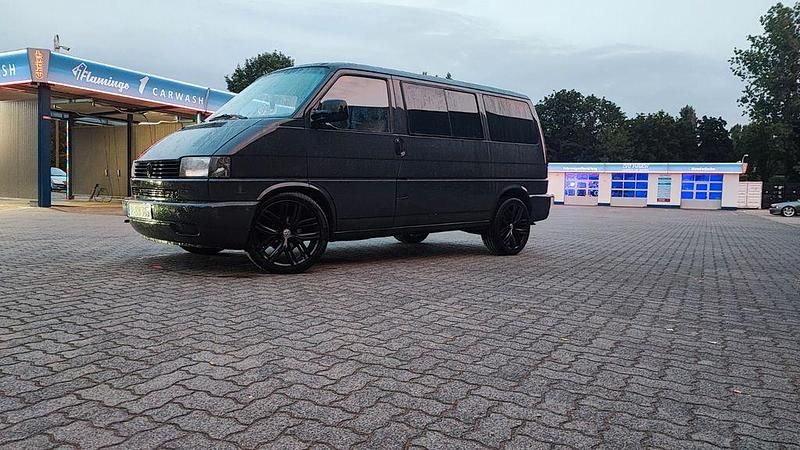 Gebraucht VW T4 102 PS (75 kW) 1999 Schwarz Van