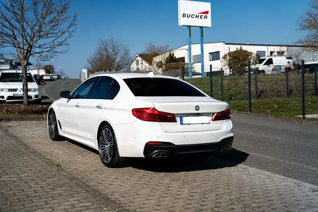 Gebraucht BMW 540 Performance 320 PS (235 kW) 2018 Weiß Limousine