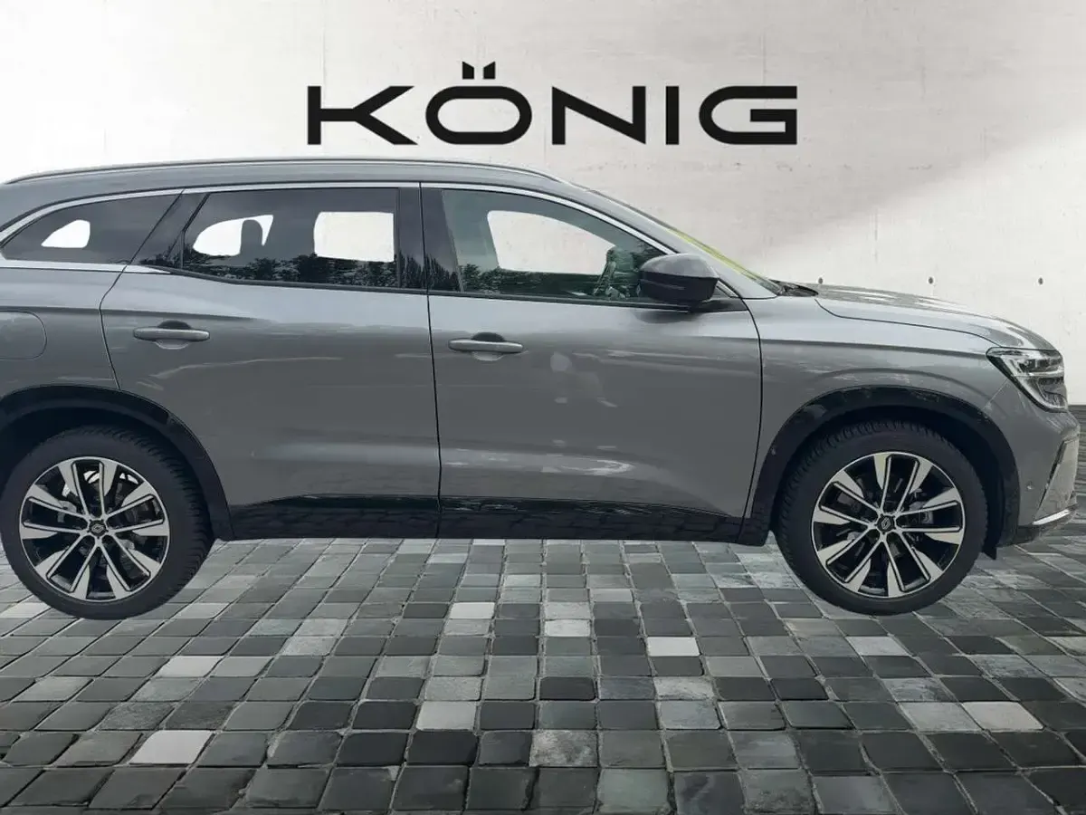 Gebraucht Renault Espace Techno 131 PS (96 kW) 2024 Dolomitgrau SUV
