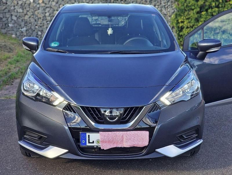 Grau Gebraucht 2018 Nissan Micra Acenta Kleinwagen | 10.250 € (Guter Preis) - Bild 1/4