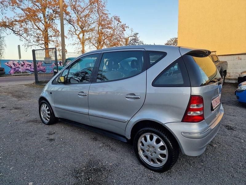 Gebraucht Mercedes A160 Elegance 102 PS (75 kW) 2003 Grau Van / Kleinbus