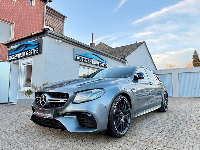 Gebraucht Mercedes E63S AMG AMG 612 PS (450 kW) 2017 Grau Limousine