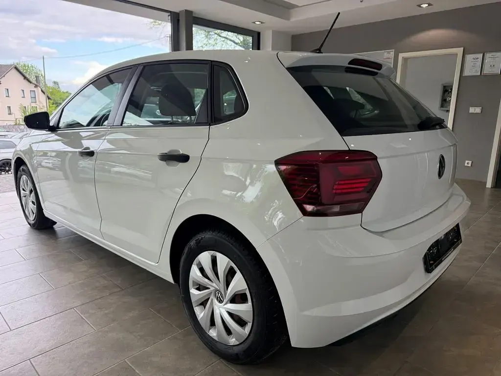 Gebraucht VW Polo Trendline 80 PS (58 kW) 2021 Weiß Kleinwagen