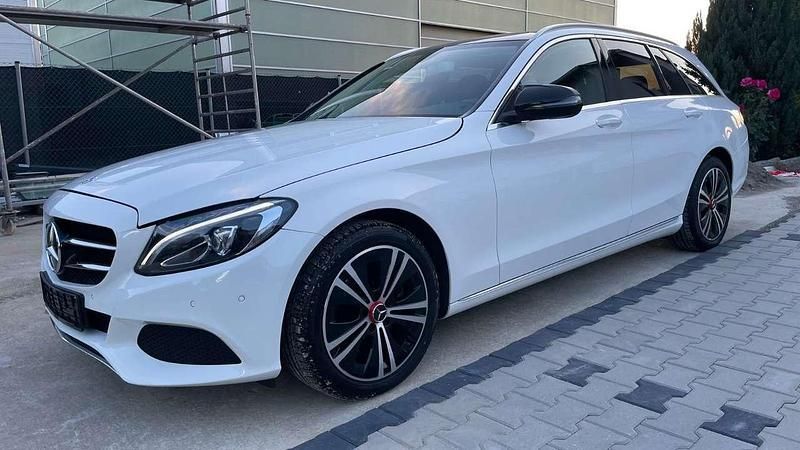 Weiß Gebraucht 2018 Mercedes C220 Kombi | 13.300 € (Fairer Preis) - Bild 1/4
