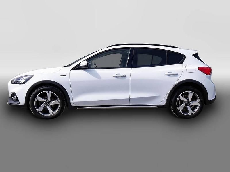 Gebraucht Ford Focus Active 155 PS (114 kW) 2022 Weiß Limousine