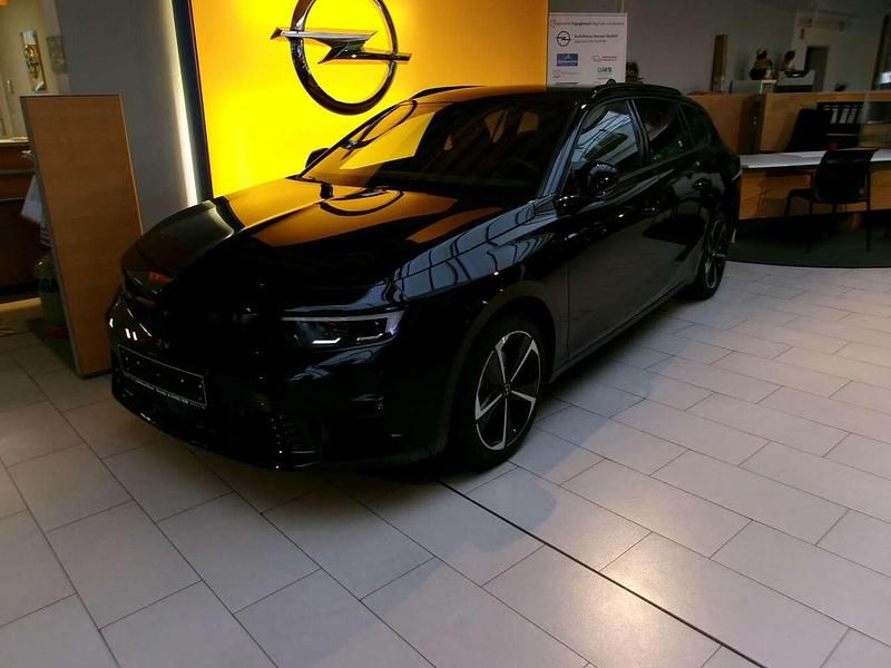 Lackierung schwarz perla nera/ Neu 2024 Opel Astra Kombi | 25.450 € (Guter Preis) - Bild 1/4
