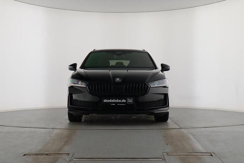 Gebraucht Skoda Superb SportLine 204 PS (150 kW) 2025 Ebony schwarz metallic Kombi