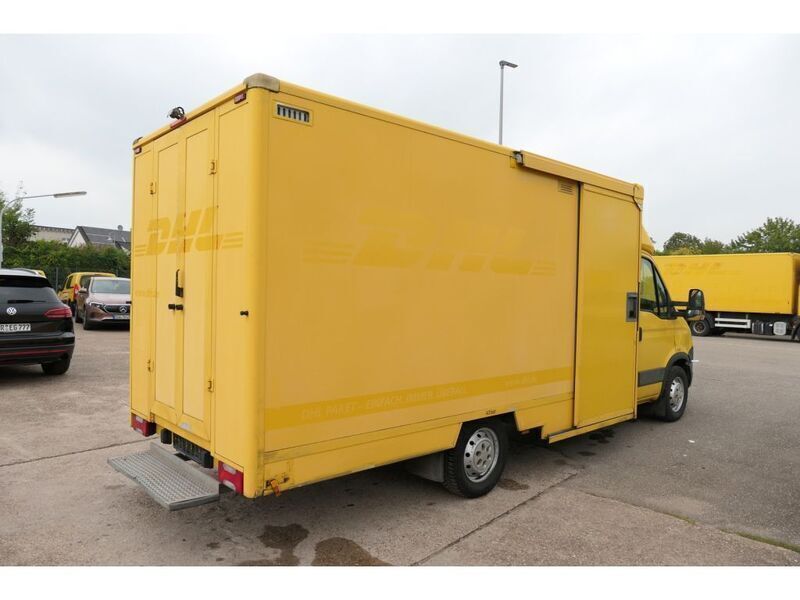 Second-hand Iveco Daily 106 CP (77 kW) 2012 Galben Van