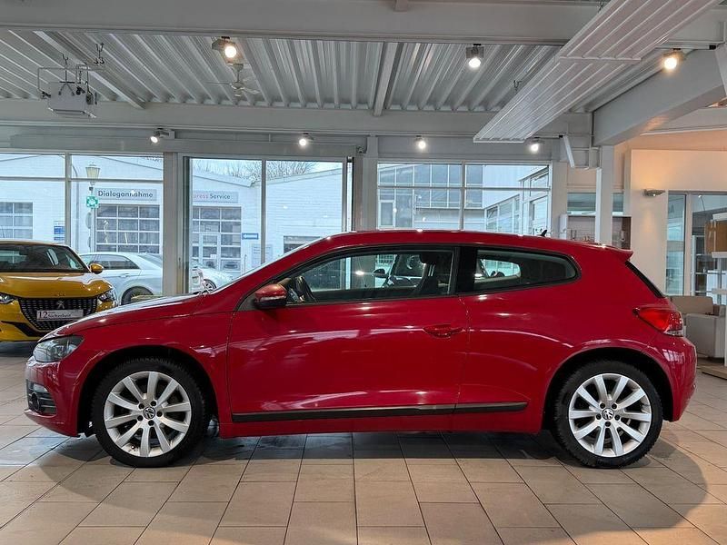 Gebraucht VW Scirocco 160 PS (117 kW) 2010 Rot Coupé