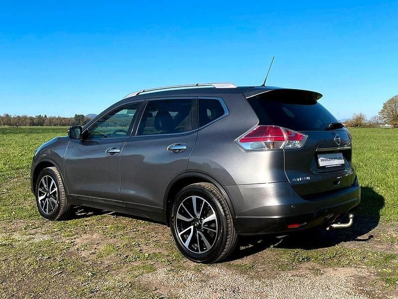Gebraucht Nissan X-Trail Tekna 131 PS (96 kW) 2016 Silber SUV
