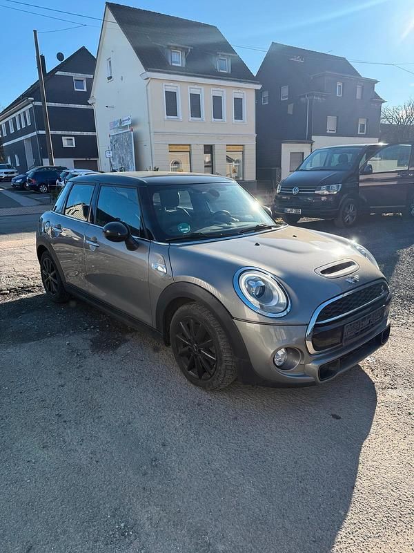 Gebraucht Mini Cooper S 192 PS (141 kW) 2017 Andere farben Kleinwagen