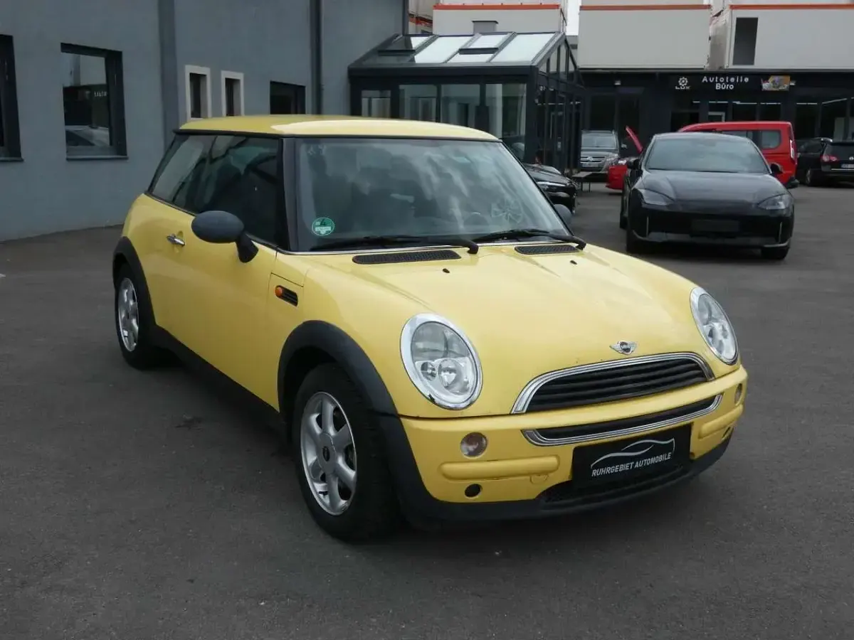 Gebraucht Mini ONE 90 PS (66 kW) 2002 Gelb Kleinwagen