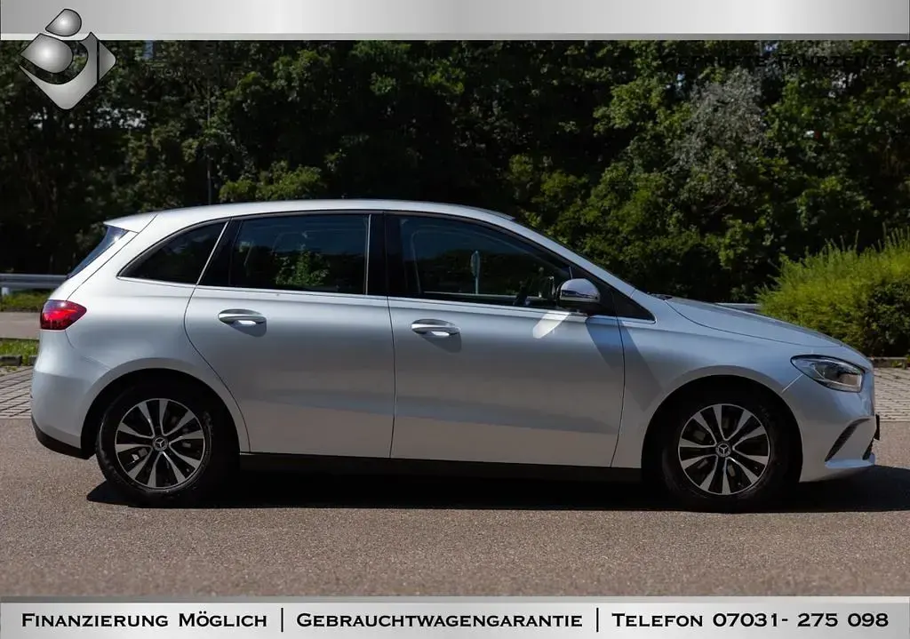 Gebraucht Mercedes 200 150 PS (110 kW) 2023 Silber Limousine