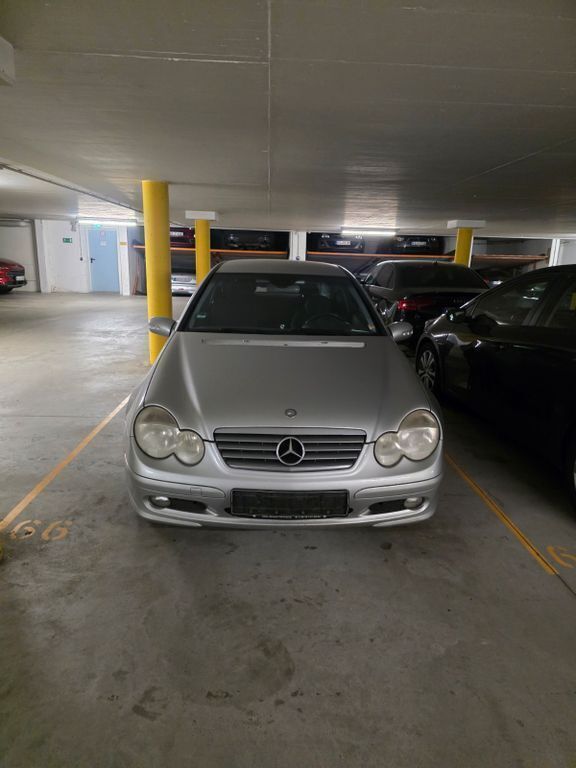 Silber Gebraucht 2004 Mercedes C220 Classic Coupé | 1.299 € (Guter Preis) - Bild 1/4