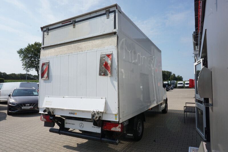 Gebraucht Mercedes Sprinter 163 PS (119 kW) 2018 Weiß Van