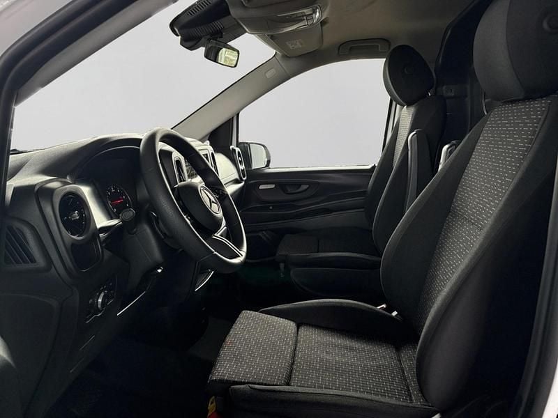 Gebraucht Mercedes Vito 136 PS (100 kW) 2024 Arktikweiß Van