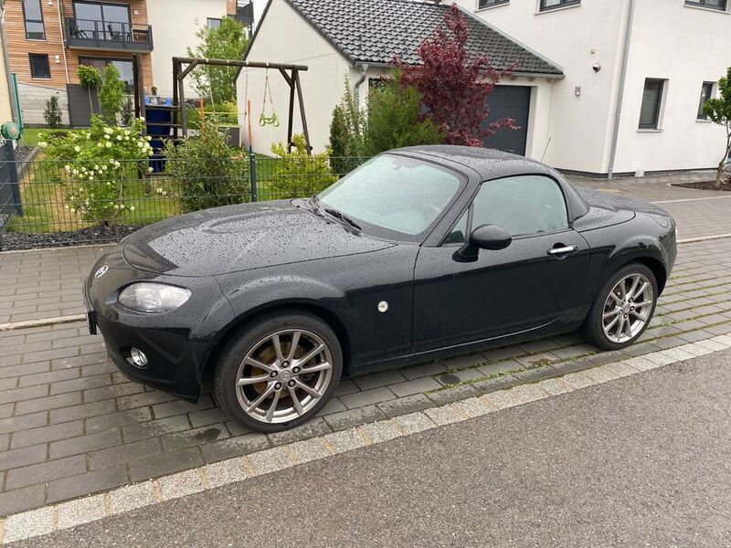 Usata Mazda MX5 126 CV (92 kW) 2008 Nero Cabrio