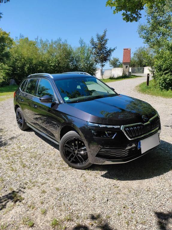 Schwarz Gebraucht 2021 Skoda Kamiq Style SUV | 19.740 € (Superpreis) - Bild 1/4