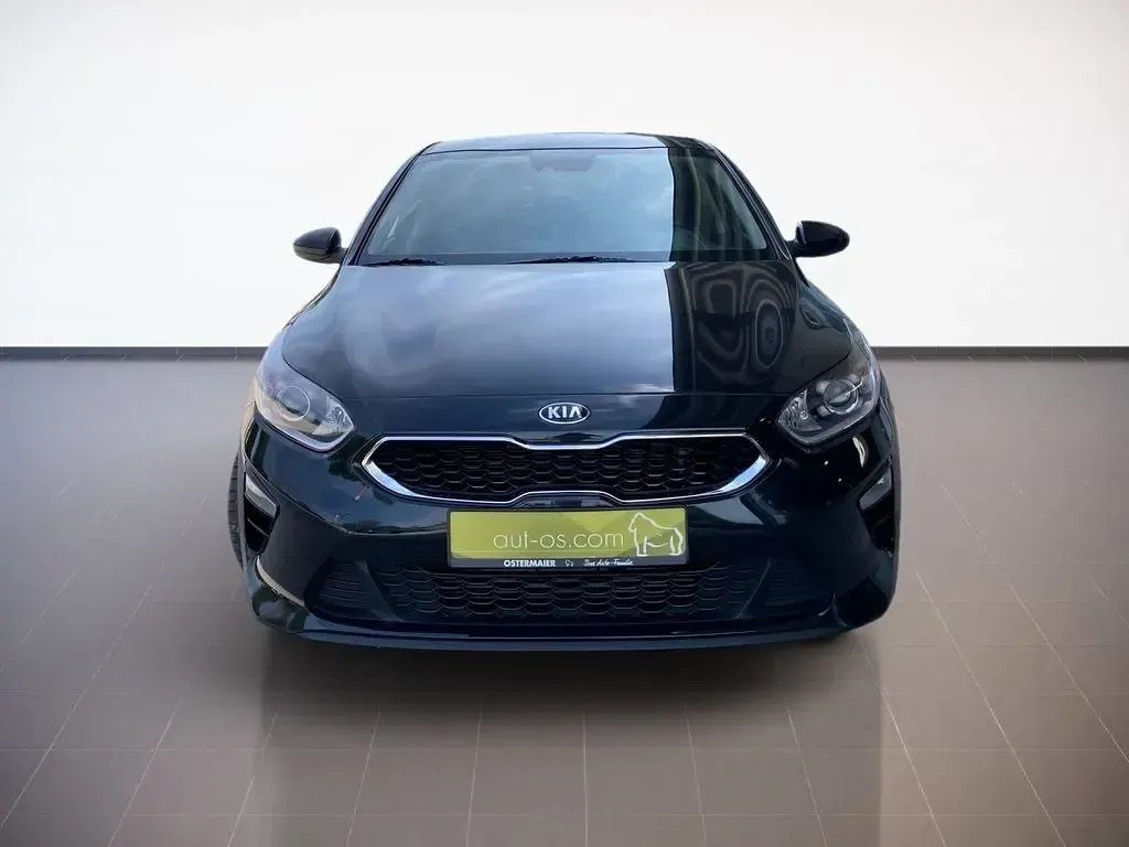 Gebraucht Kia Ceed Vision 140 PS (102 kW) 2021 Schwarz Kleinwagen