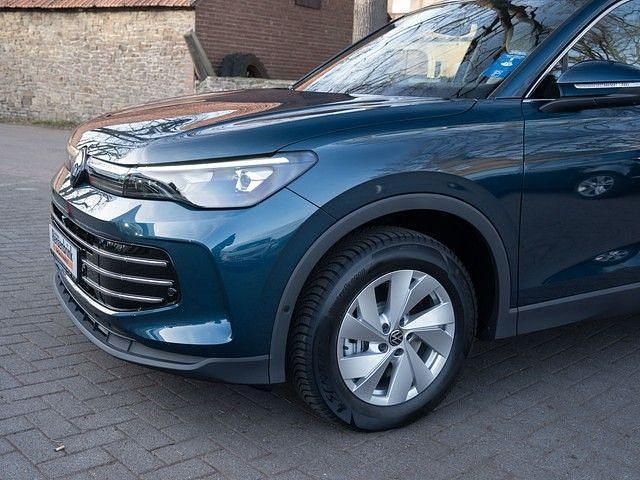 Gebraucht VW Tiguan Design 150 PS (110 kW) 2025 Blau SUV