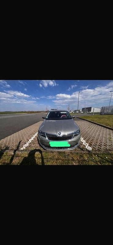 Gebraucht Skoda Rapid Clever 110 PS (80 kW) 2018 Beige Kleinwagen