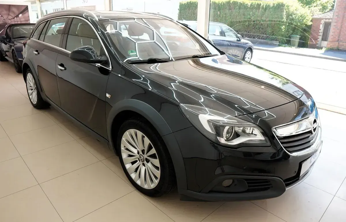 Gebraucht Opel Insignia Country Tourer Basis 170 PS (125 kW) 2016 Schwarz Kombi