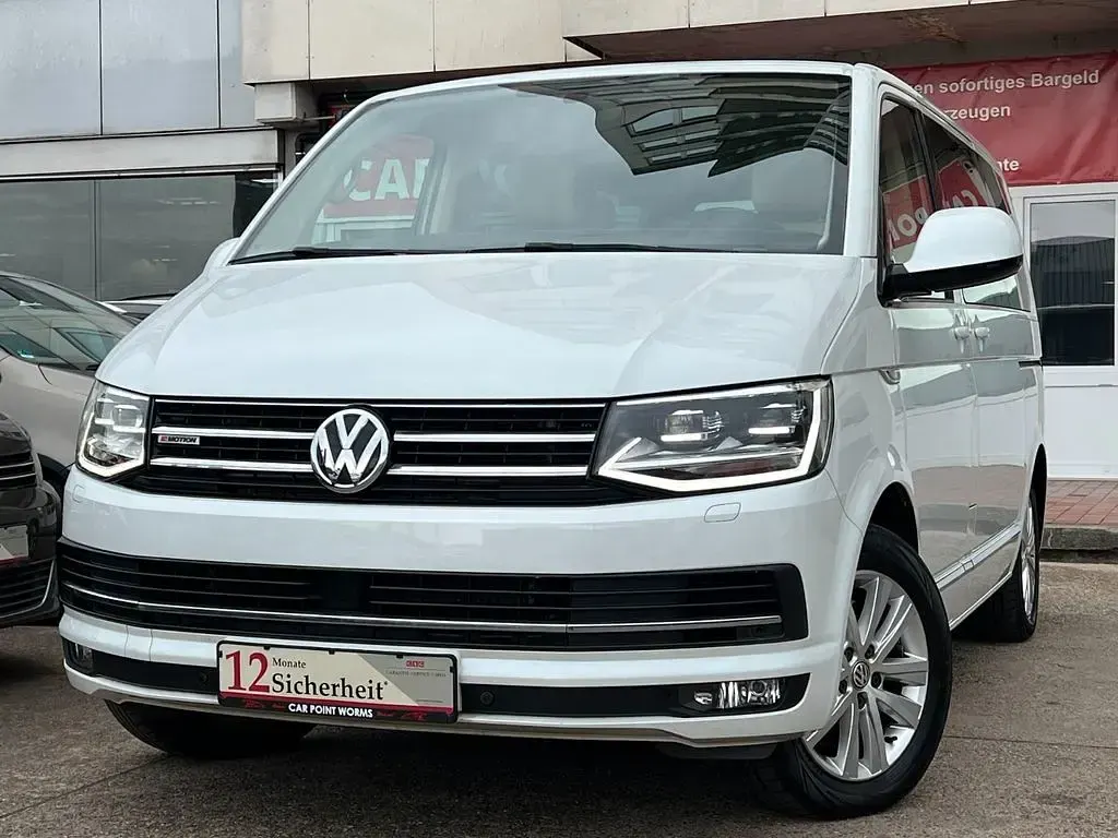 Gebraucht VW Multivan Highline 204 PS (150 kW) 2016 Oryxweiss Van / Kleinbus