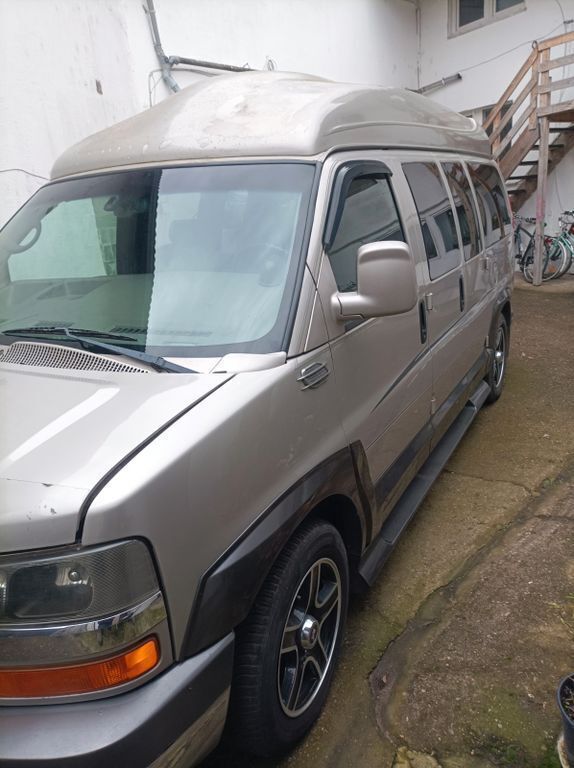 Silber Gebraucht 2006 Chevrolet Express Van / Kleinbus | 14.980 € - Bild 1/4