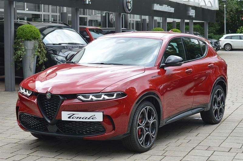 Rot Gebraucht 2024 Alfa Romeo Tonale Edizione Speciale SUV | 39.900 € - Bild 1/4