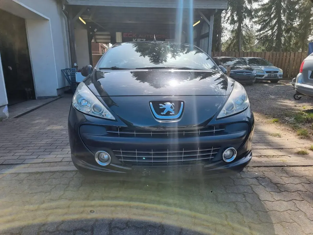 Gebraucht Peugeot 207 CC 120 PS (88 kW) 2007 Schwarz Cabrio