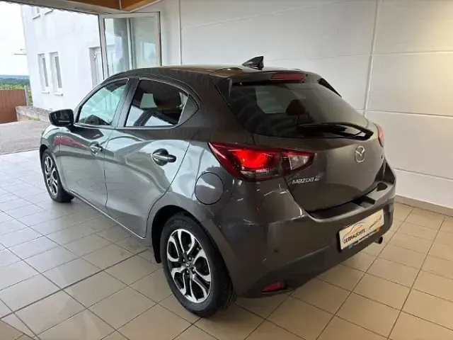 Gebraucht Mazda 2 Kizoku 90 PS (66 kW) 2017 Grau Kleinwagen