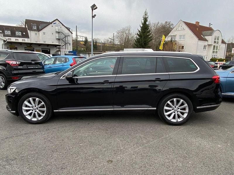 Gebraucht VW Passat Highline 150 PS (110 kW) 2017 Schwarz Kombi